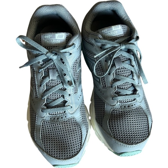 New Balance Light Gray Running Shoes - Picture 7 of 8